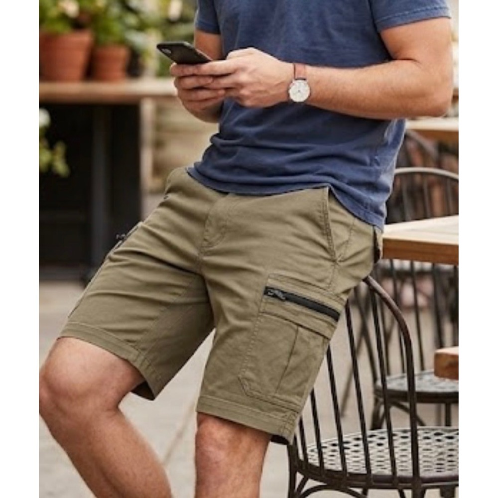 Duluth Trading Co Mens Flex Fire Hose Cargo Shorts Khaki Tan Size 42 Utility